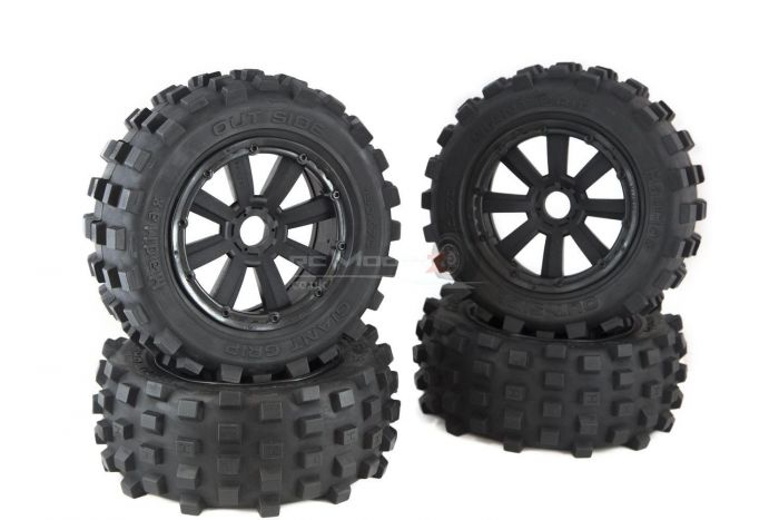 MadMax Belted Giant Grip Tyres, 8 Spoke Wheels Black/Black