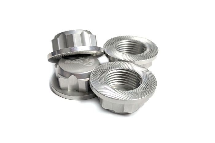 GTB Alloy Enclosed Wheel Nuts Silver