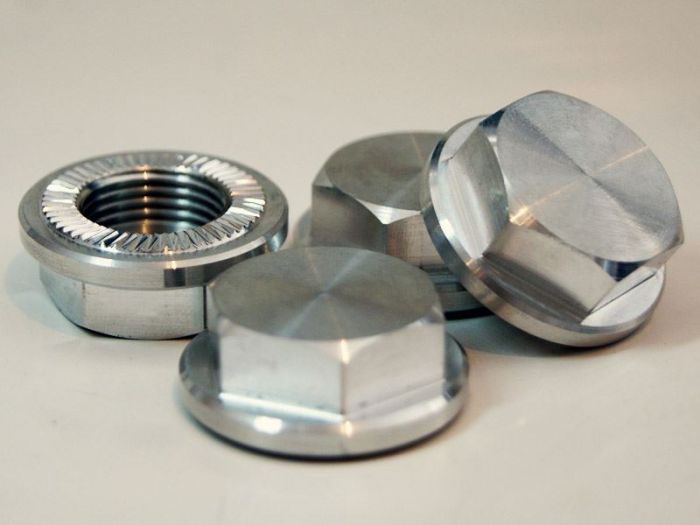 UberRC Enclosed Wheel Nuts 5ive-T - x4 Silver Billet