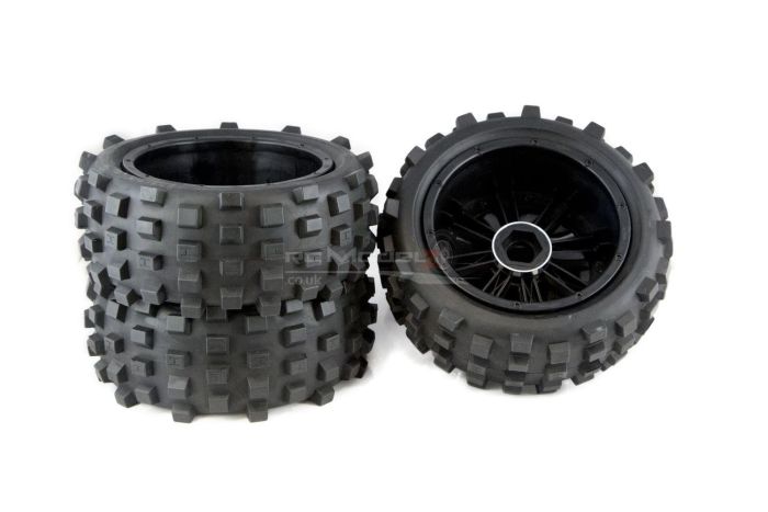 MadMax Belted Giant Grip Tyres, 8 Spoke Wheels Black/Black