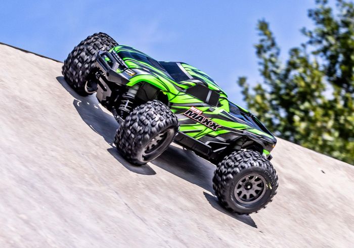 Traxxas Mini Maxx BL-2S 4WD RTR Monster Truck, Green (+ TQi 2-ch, BL-2s, 2S LiPo, USB-C Charger, Clipless Body)
