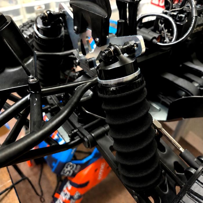 FullForce RC Black Shock Boots (4) – Fits Losi 5IVE‑TE 3.0